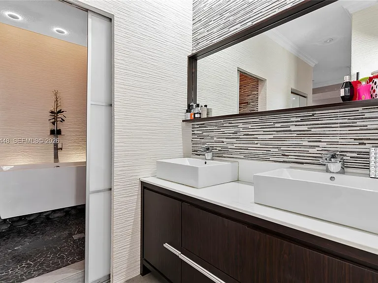 8133 SW 118th Ct #8133 — Photo 18