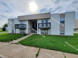 8201 Spring Valley Rd BUILDING 16-16C, Belton, MO 64012