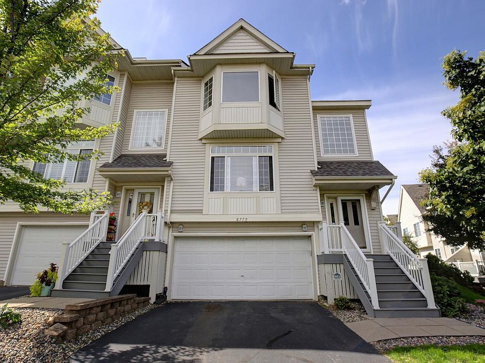 End Unit - Two Car Garage