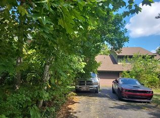 15 Tilton Dr, Freehold, NJ 07728