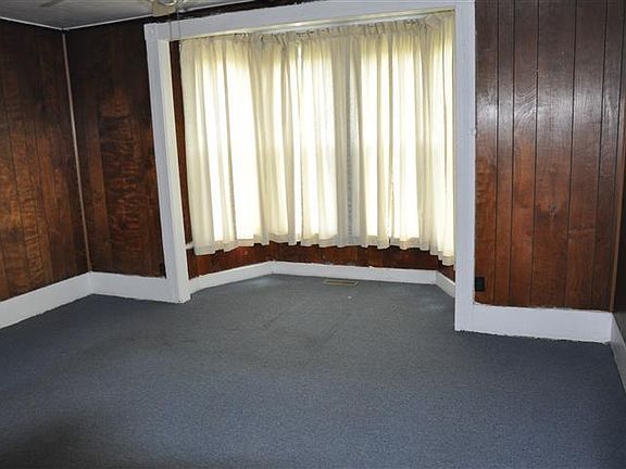 4th image of 821 S Alleghany Ave
