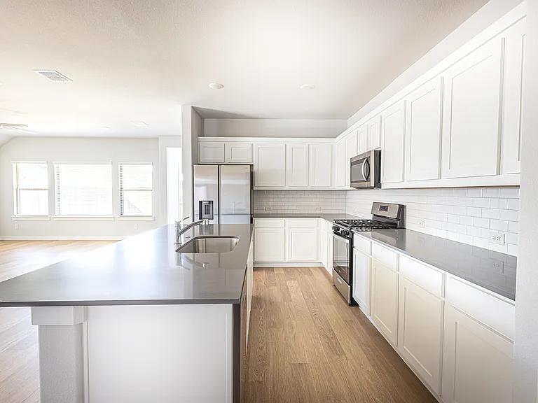 6732 Denim Dr — Photo 7