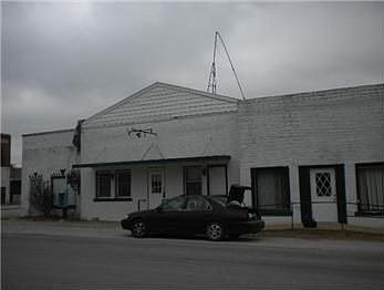 2nd image of 102 S Main St