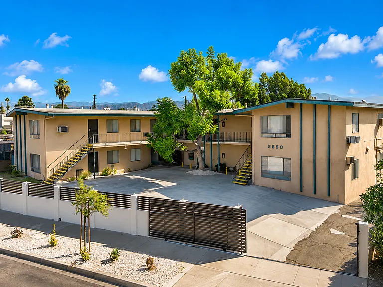 5550 Denny Ave, LLC — Photo 12