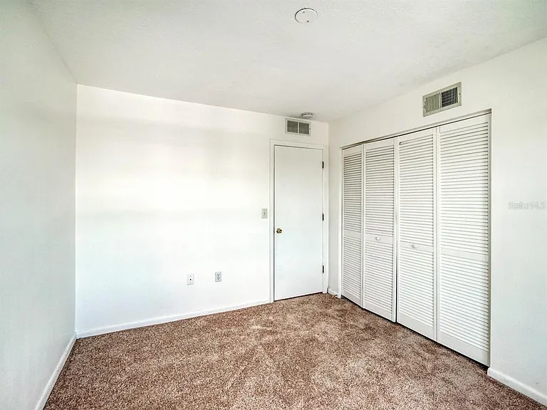 4939 Floramar Ter #912 — Photo 31
