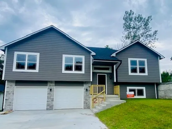 1217 SW Graystone Dr, Grain Valley, MO 64029