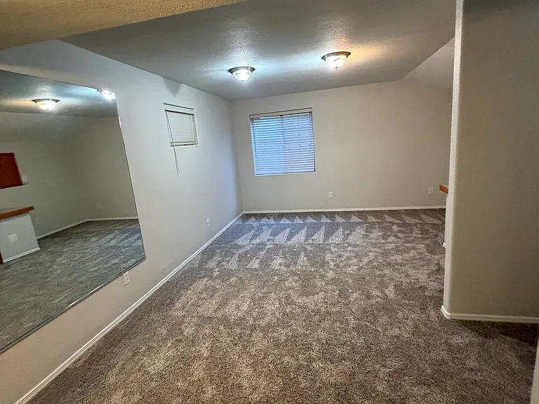 5843 Butterfield Dr — Photo 12