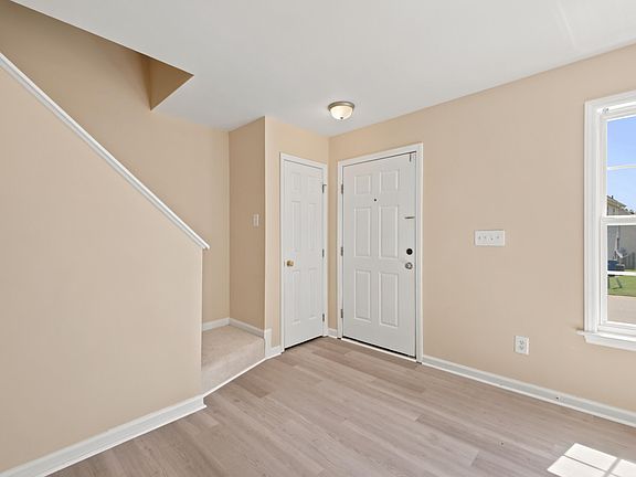 4th image of 2125 Ventana Ln