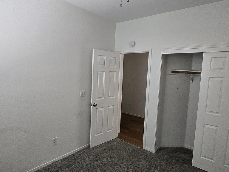 457 Beaulieu Ln — Photo 7