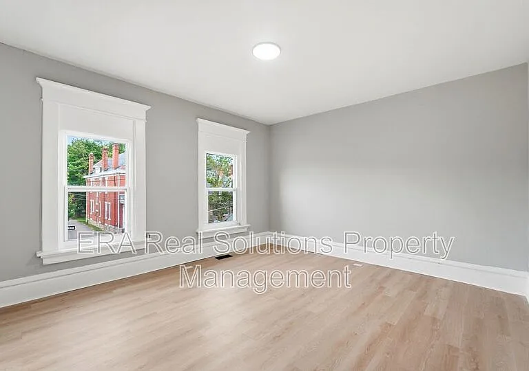 730 S Ohio Ave — Photo 17