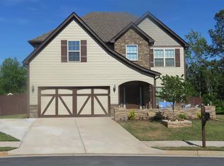 201 Cliffhaven Cir, Newnan, GA 30263