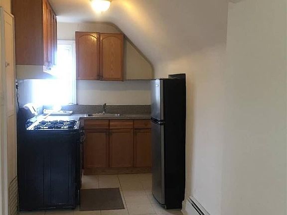 5th image of 500 N 5th St