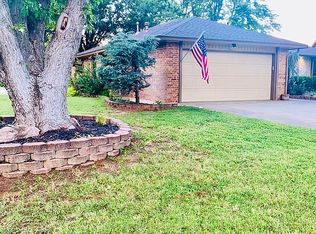 113 Jackson Ave, Weatherford, OK 73096