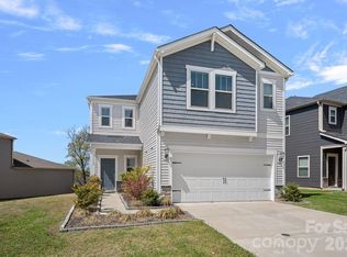 11935 Red Leaf Dr, Charlotte, NC