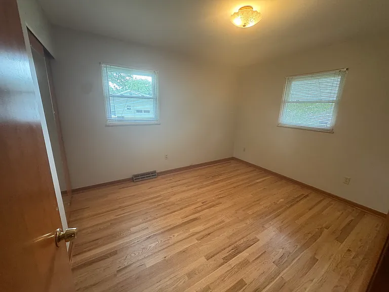 5394 Redwood Rd — Photo 6