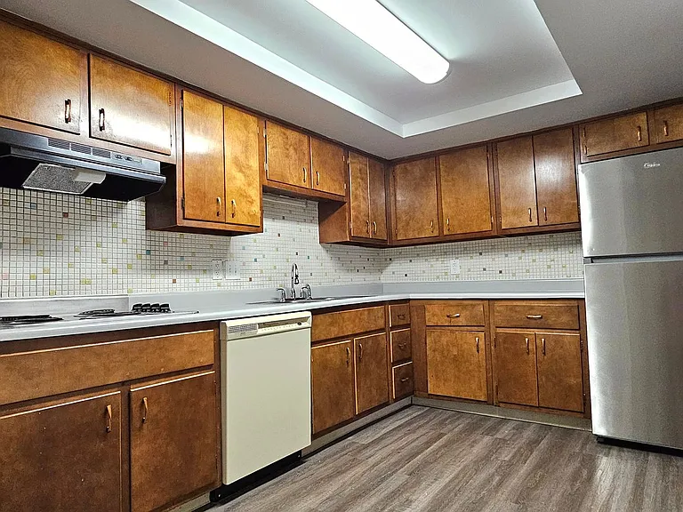 Spacious 2 bedroom 2 bath apartments in Harrison Township! — Photo 1
