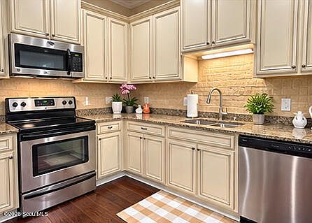 4th image of 304 Reserve Ln