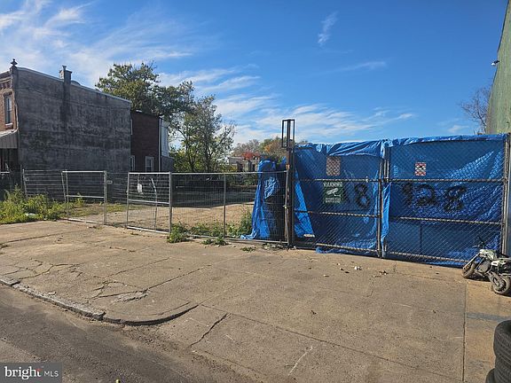 3rd image of 918-26 N 46th St