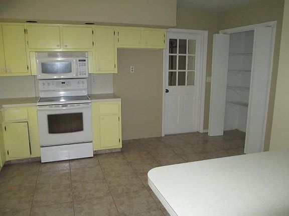 5th image of 1035 33rd St