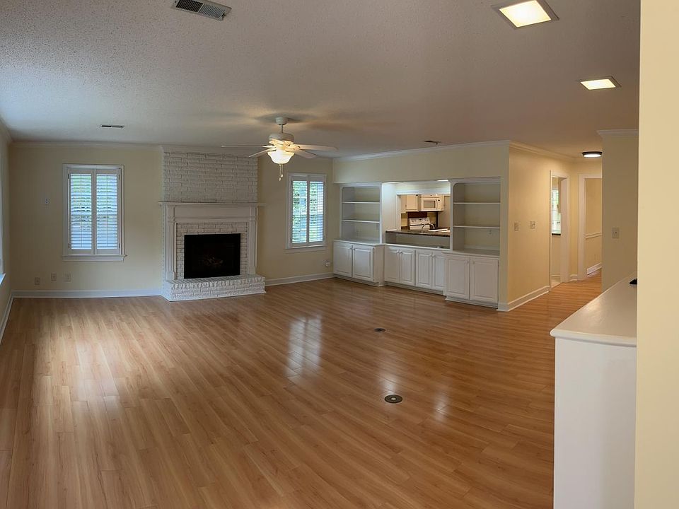 1st image of 95 Barnes St #95