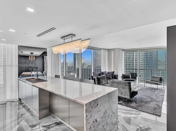 475 Brickell Ave APT 2715, Miami, FL 33131