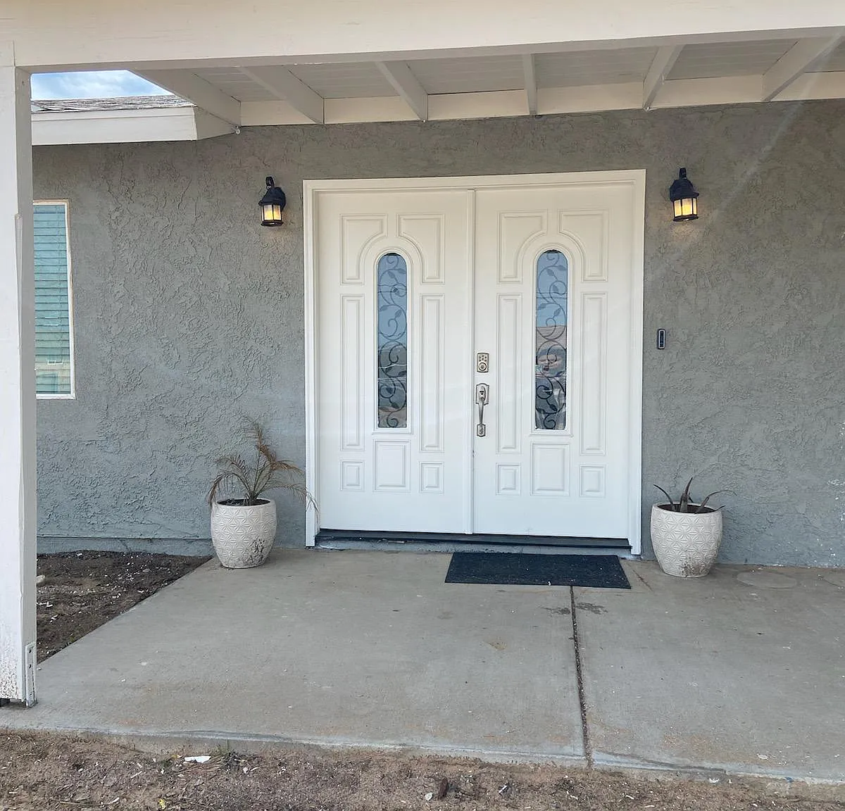 3 bed, 1325 sqft, $2,500 — Photo 2