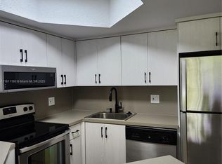 8343 Lake Dr APT 403, Doral, FL 33166