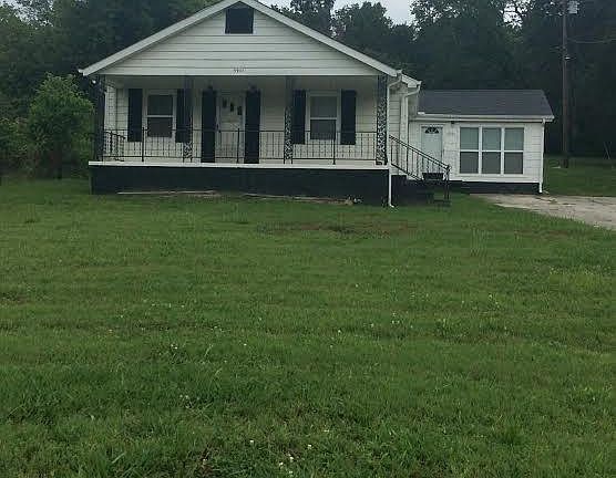 2nd image of 5909 Thorn Grove Pike