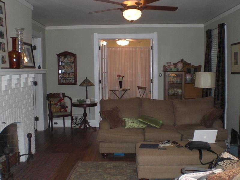 2nd image of 270 W 7th St