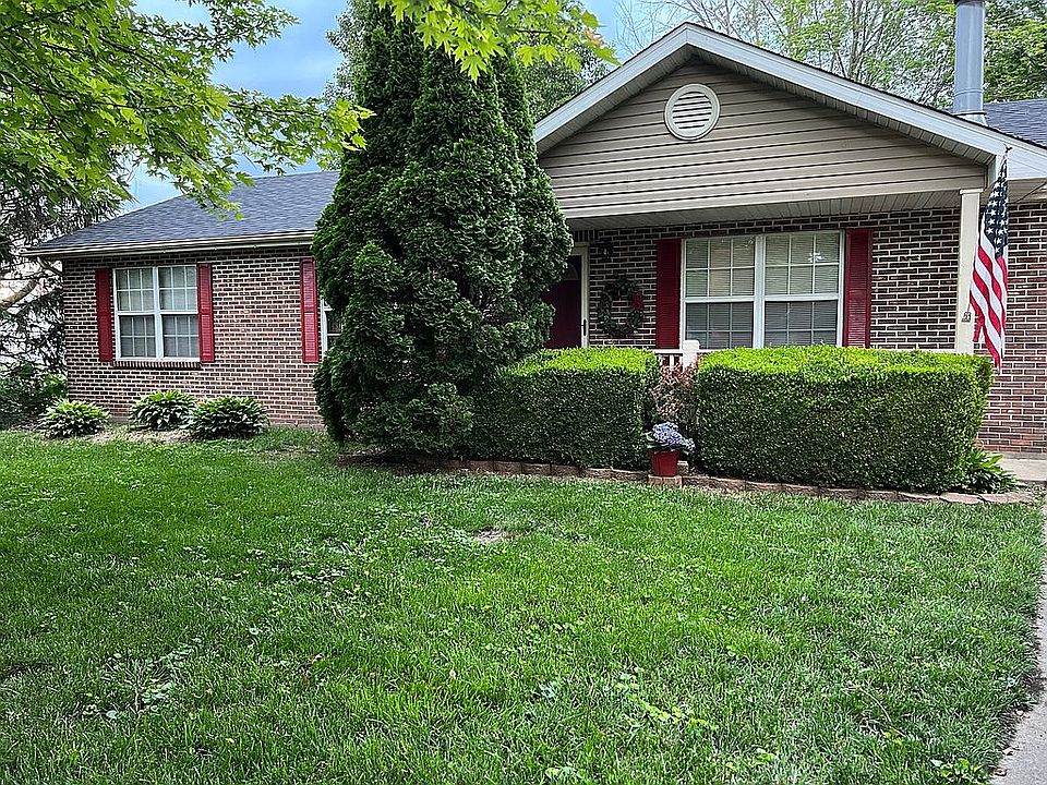 1st image of 221 Adam Ct