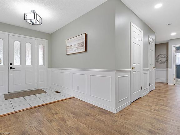5th image of 372 Gatestone Blvd
