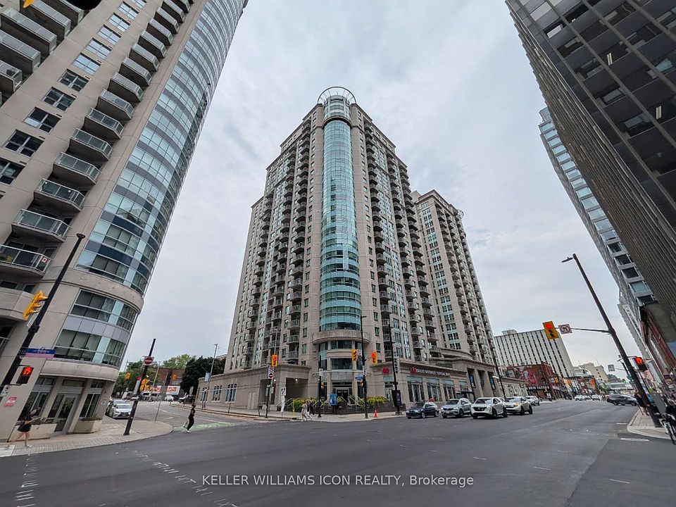 1st image of 234 Rideau St #901