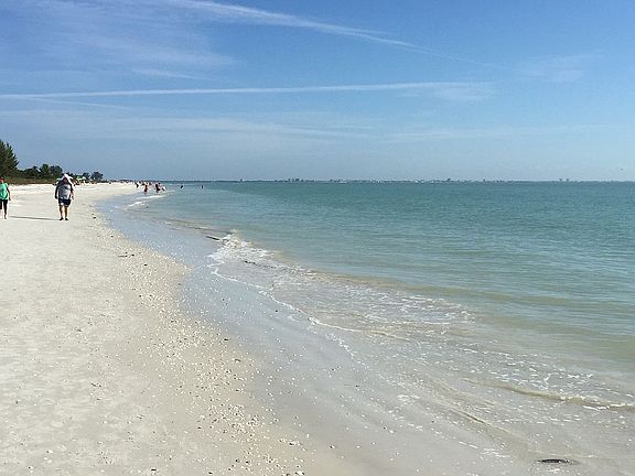 Nerita Beach, 1/2 mile away