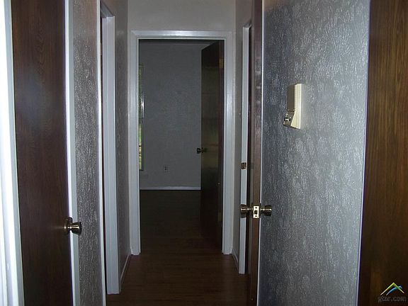 4th image of 9094 Pleasant Hill Cir