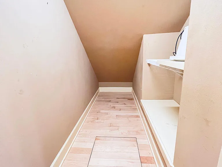 Walk-in pantry