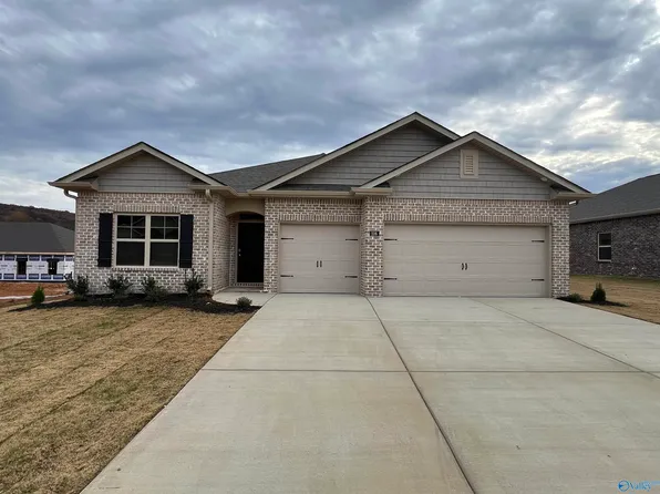 206 Antler Ridge Dr, Huntsville, AL 35811