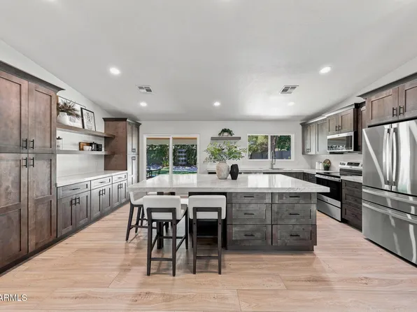 6814 E BEVERLY Lane, Scottsdale, AZ 85254