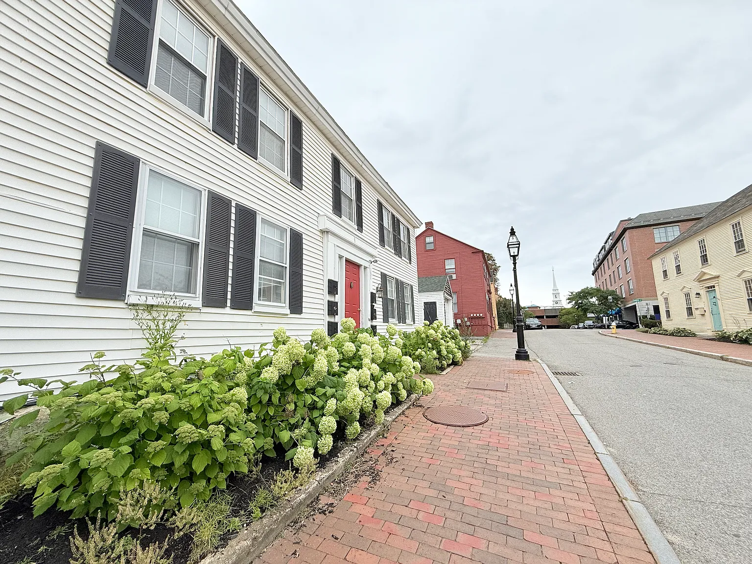 1 bed, 650 sqft, $2,350 — Photo 1