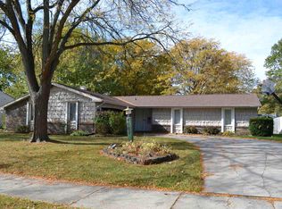 4001 Darwood Dr, Fort Wayne, IN 46815
