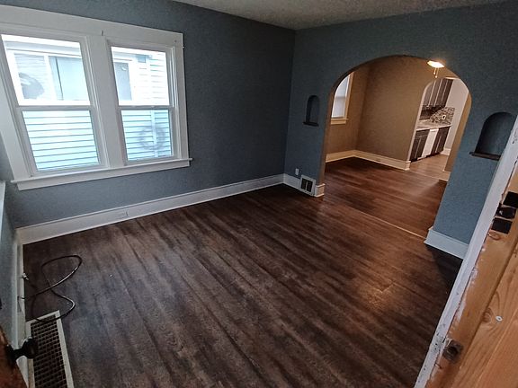 4th image of 1723 Mansfield Rd