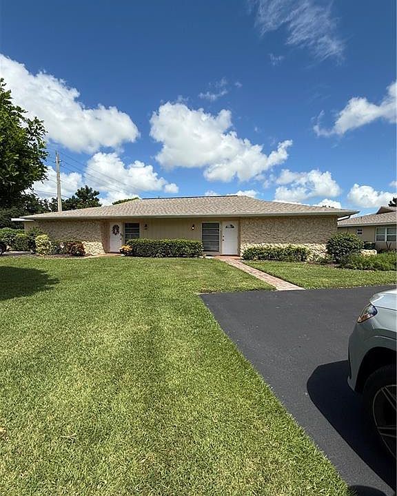 2nd image of 525 Palm View DR #19