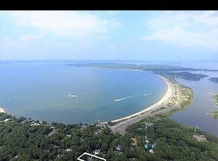 37 Wickatuck Dr, Sag Harbor, NY 11963