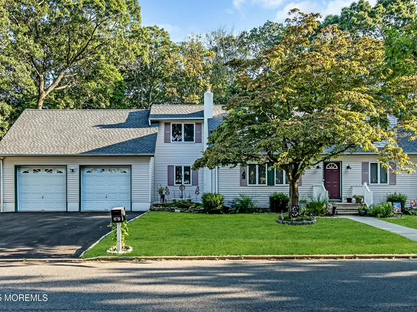 27 Frederick Drive, Bayville, NJ 08721
