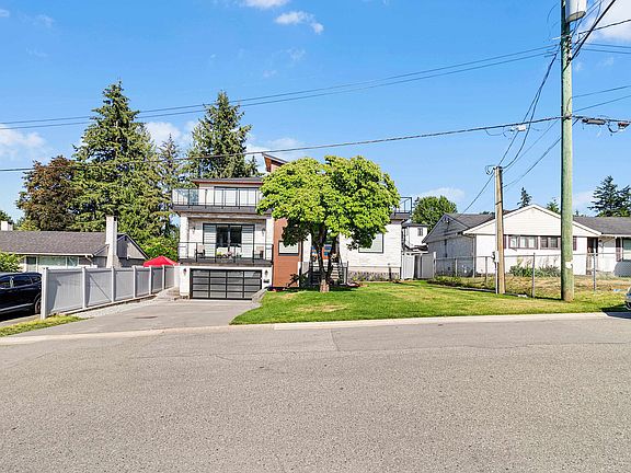 3rd image of 10936 128a St