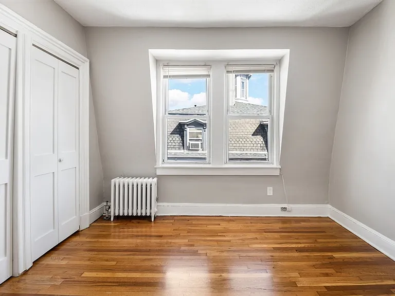 501 Warren St #6 — Photo 12