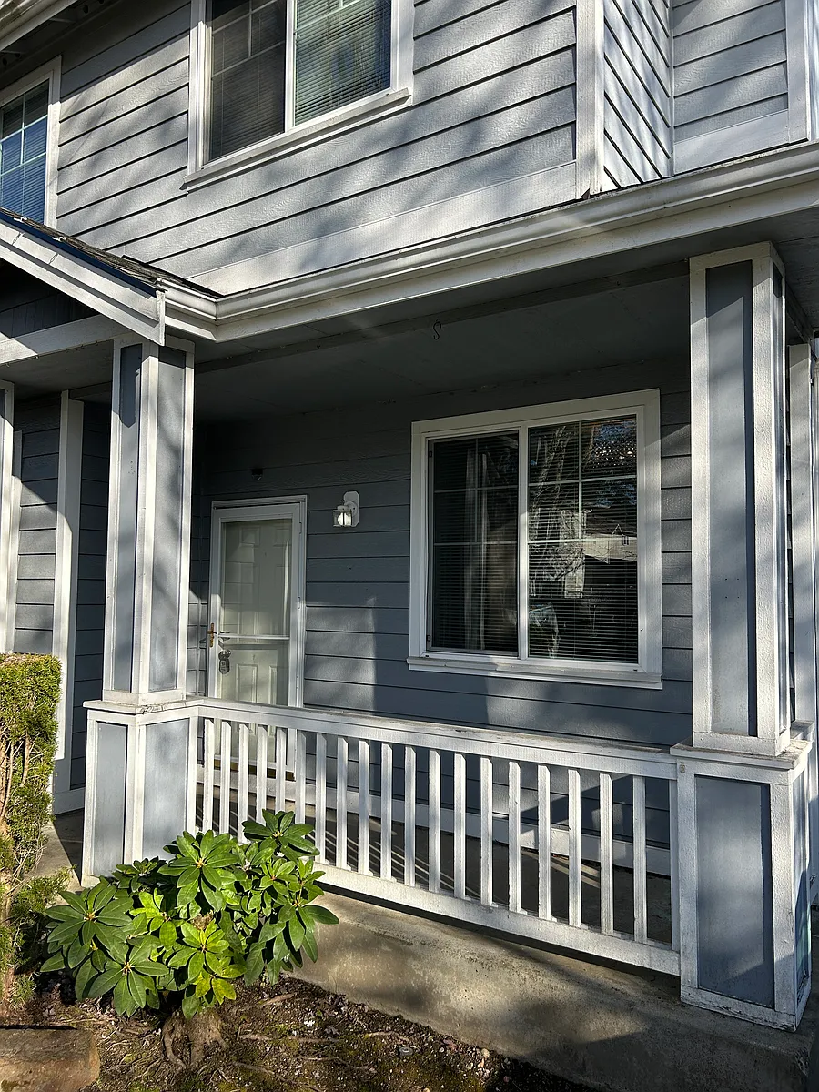 Building Photo - 6709 Steamer Dr SE