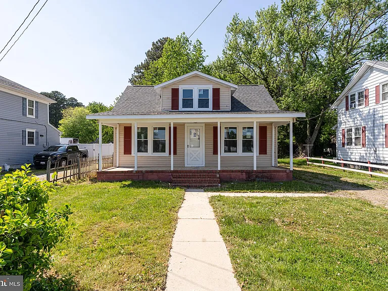 1507 Race St — Photo 2