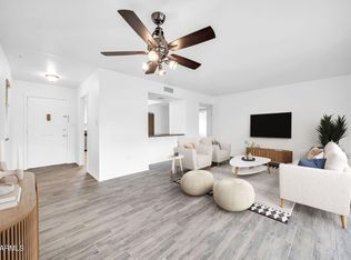 10250 W Snead Cir S, Sun City, AZ 85351