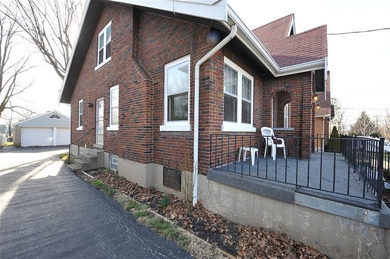 2nd image of 101 Forest Ave