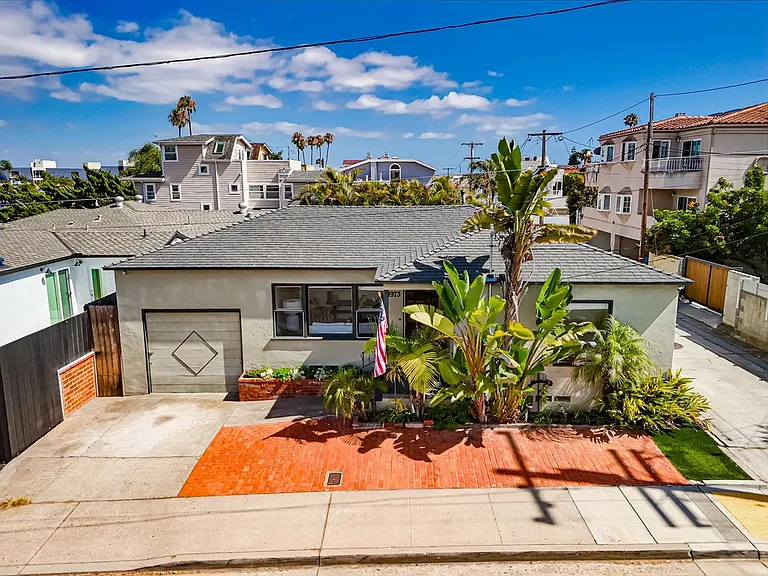 1973 Pacific Beach Dr — Photo 31
